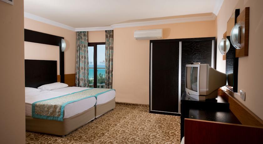 Mc Beach Hotel