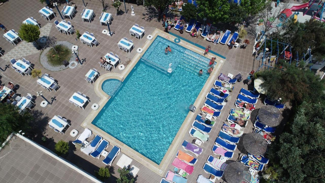 Mavi & Restaurant 2*