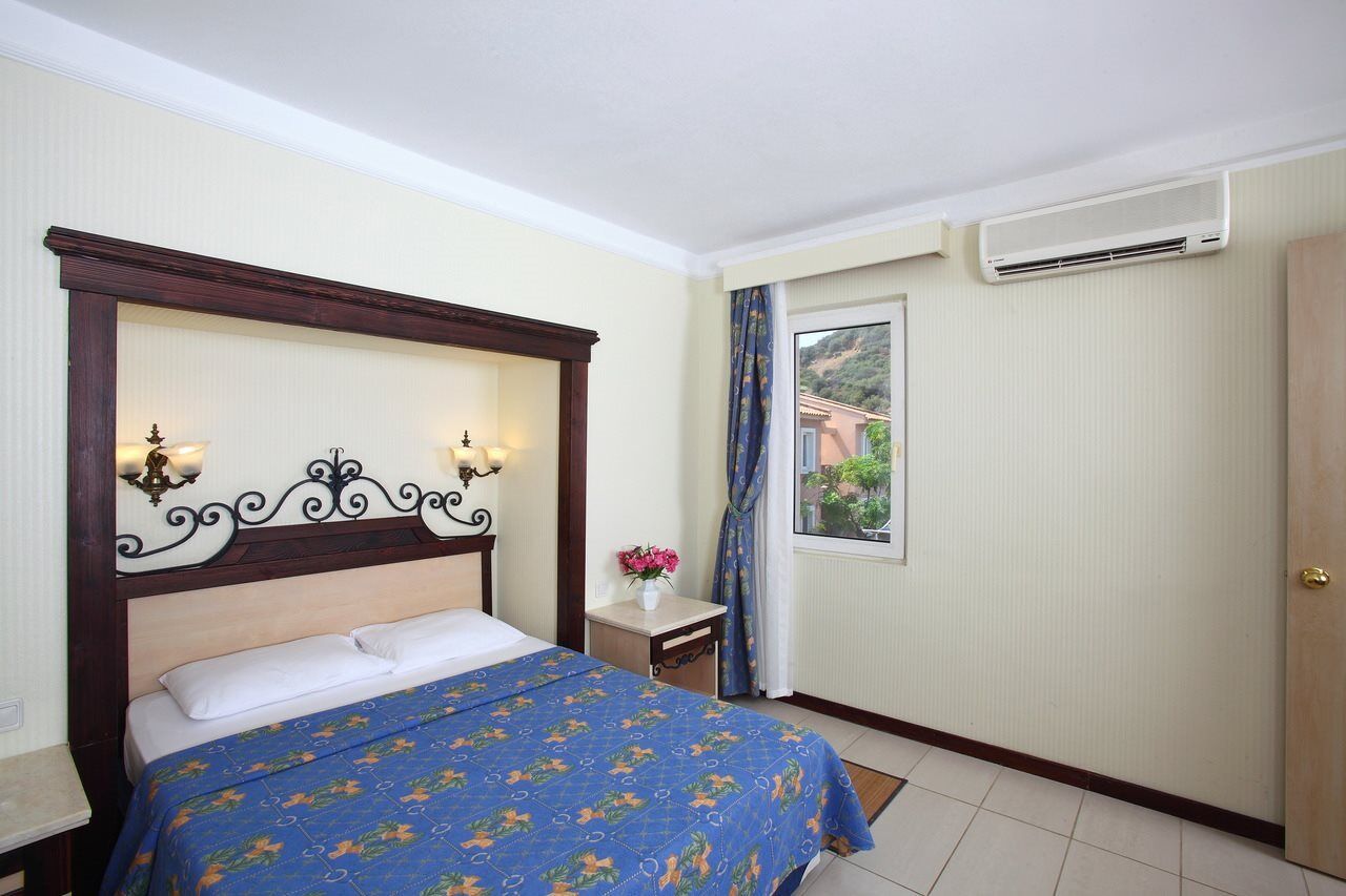 Hotel Club Yali &