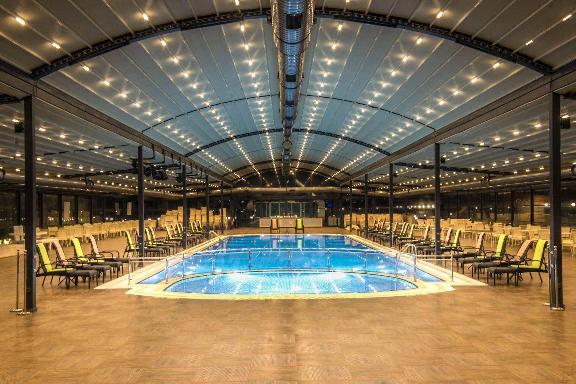 Babillon & Restaurant Hotel 5*