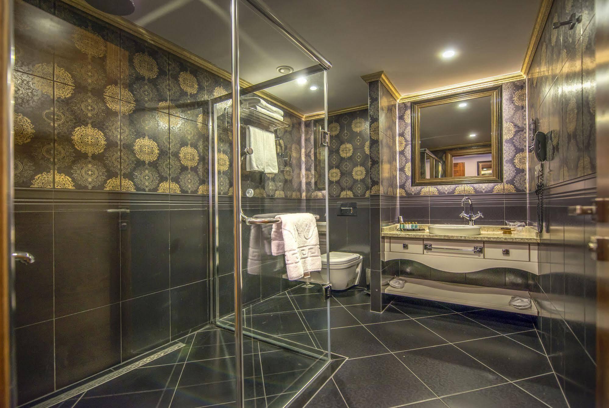 Babillon & Restaurant 5*
