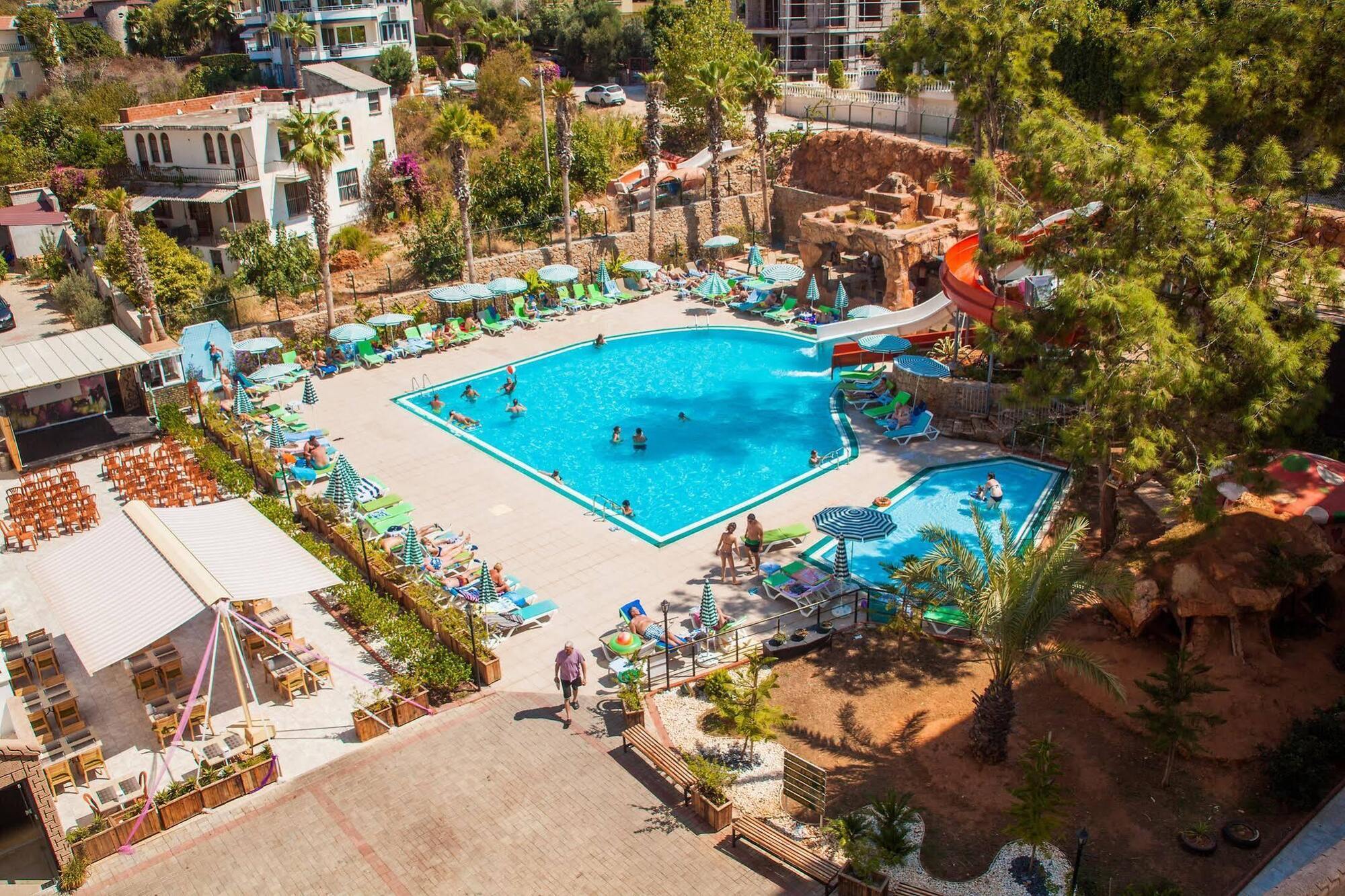 Life Hotel 2*