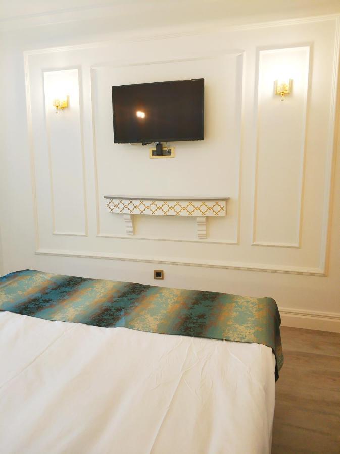 Ligos Hotel *