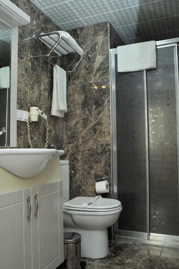Hotel Lion 3*
