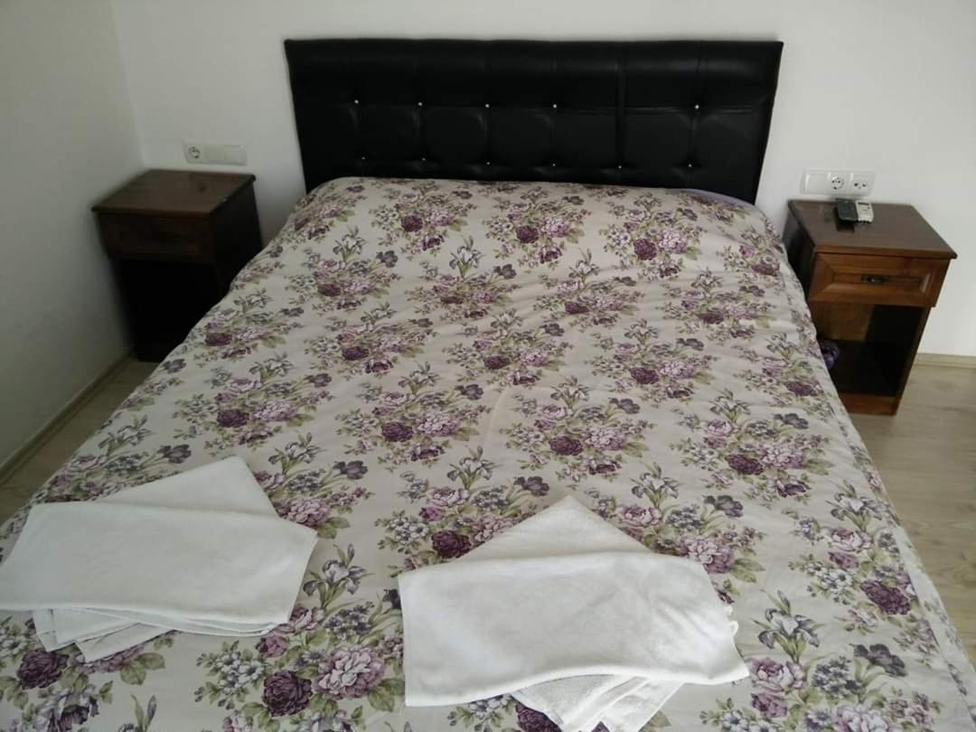 Uygar Hotel