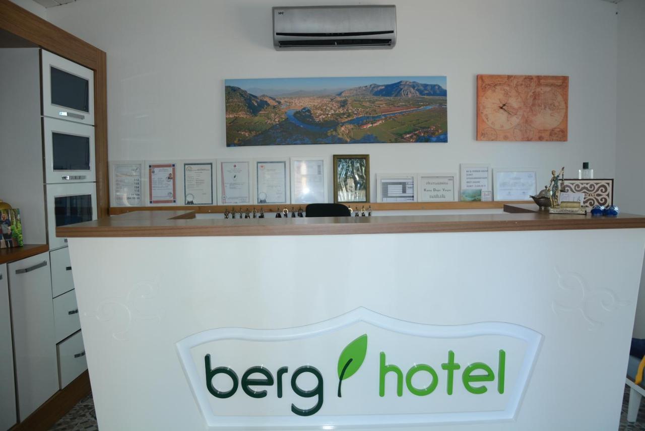 Hotel Berg 3*