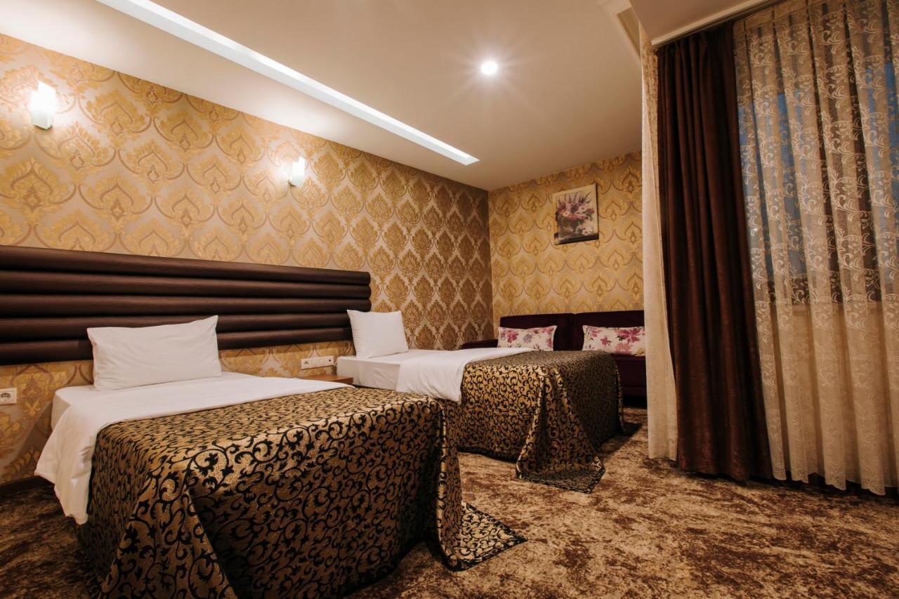Ts Gold 3*
