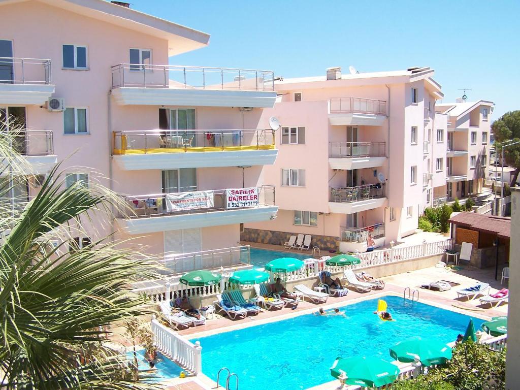 Apartment Malibu Residences *