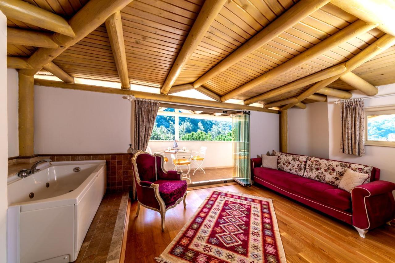 Petunya Boutique Hotel 3*