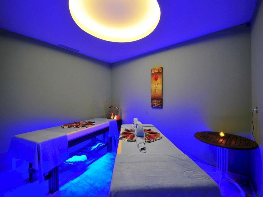 Golden Rock Beach Hotel 5*