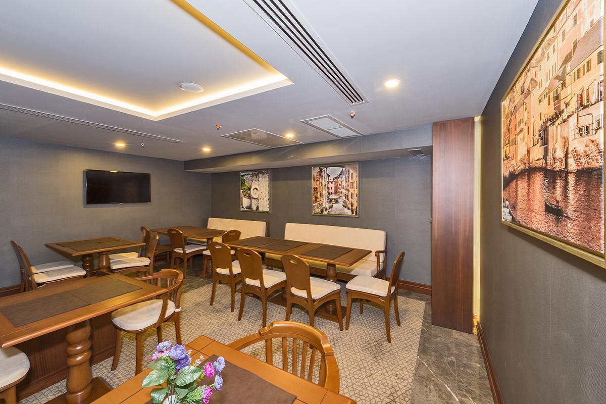 Genova Old Hotel 3*