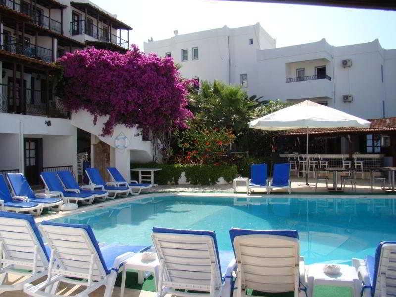 Gloriatibi Jarra Hotel 2*