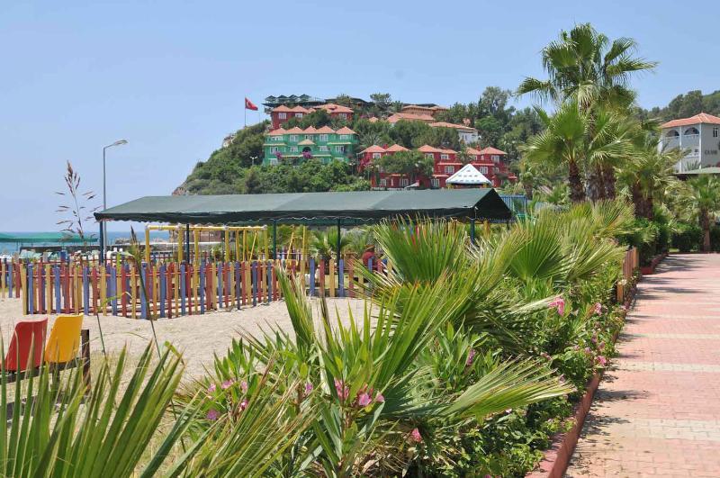 Hotel Larissa Hill 5*