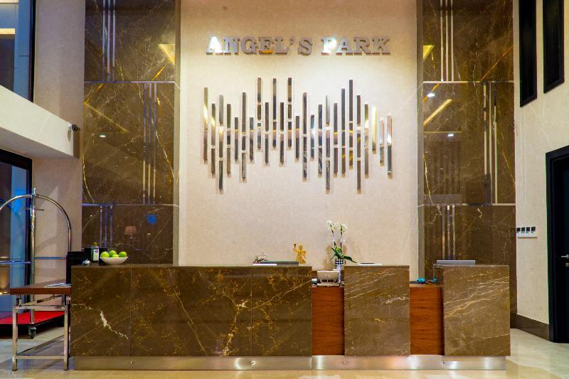 Angel's Park 4*