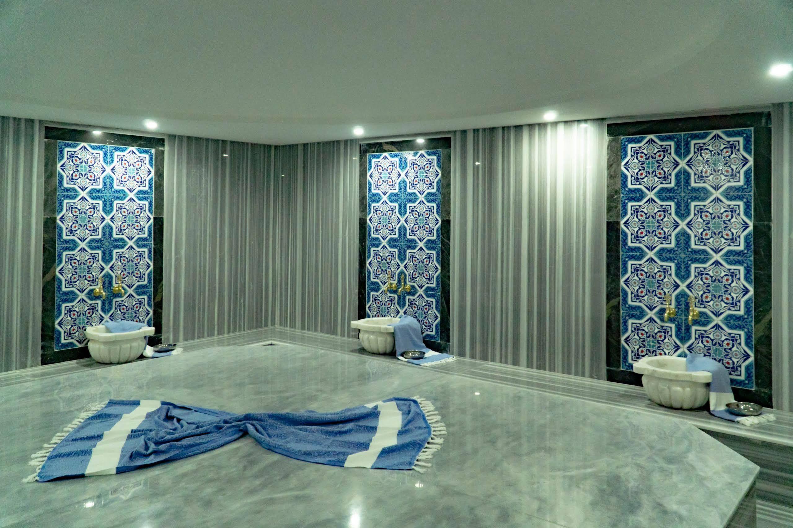 Angel's Park Hotel