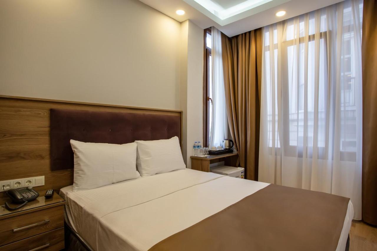 Hotel West Palace