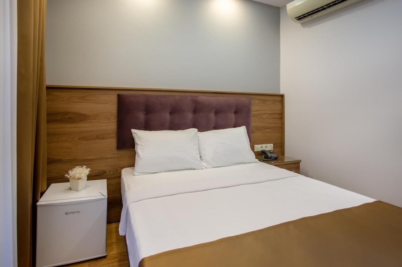Hotel West Palace 2*