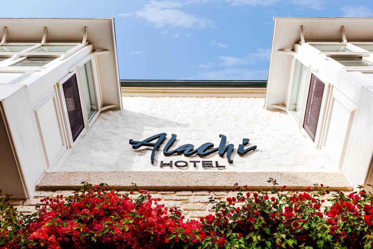 Alachi Hotel