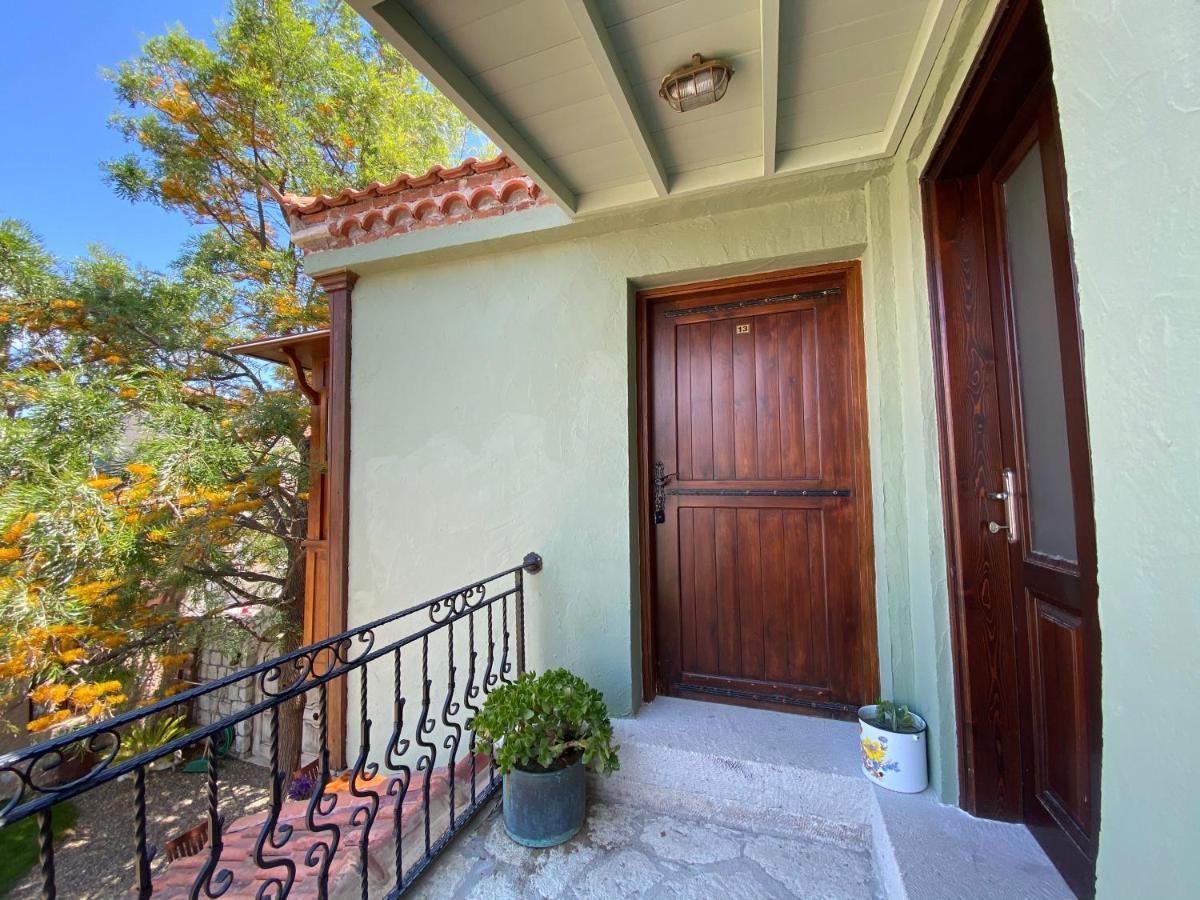 Zevkliler Boutique & Fine Dining Bed & Breakfast Alacati