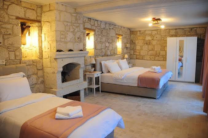 Cona Butik Hotel 2*