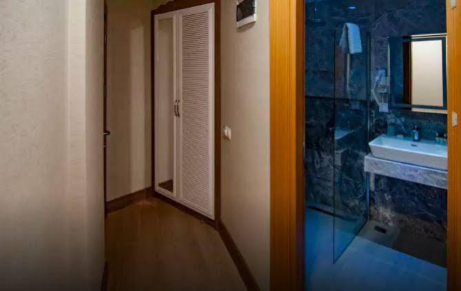 Exelans Hotel 3*