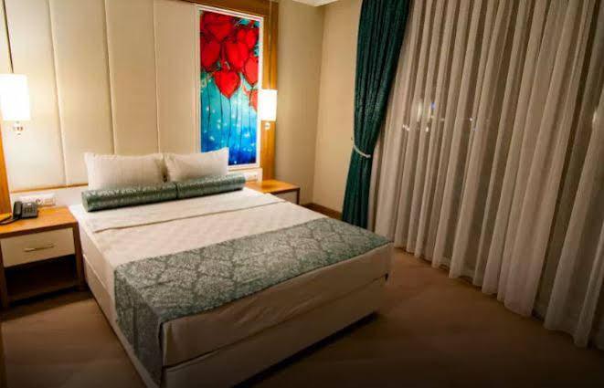 Hotel Exelans 3*