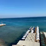 Seaside Apart Hotel