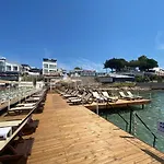 Seaside Apart Hotel