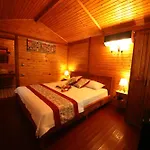 Eden Bungalows And Beach