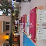 Gold Twins Family Beach Hotel