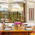 Saylam Suites