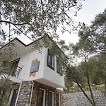 Mons Casa Boutique Hotel
