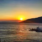 Senam Hotel
