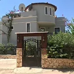 Villa Kismet