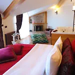Asiklar Otel By Suekrue
