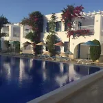 Paradise Apart Hotel