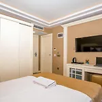 The Lea Hotel