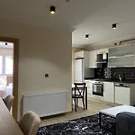 White House Apart