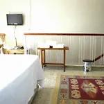 Lades Hotel