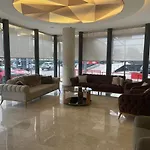 Le Luxe Suites Hotel & Spa