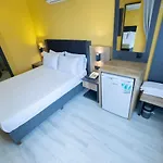Roy Otel Akcay
