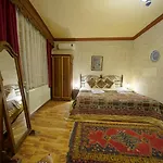 Arch Palace