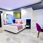 Villa Pelit