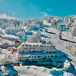 Ulukardesler Otel