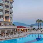 Golden Rock Beach