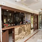 Murat 2 Hotel