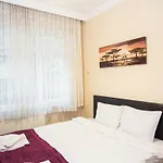 Divan Wooden Guesthouse