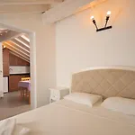 Brothers Cesme Boutique Hotel