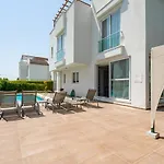 Ada Villas