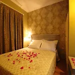 Karianda Hotel